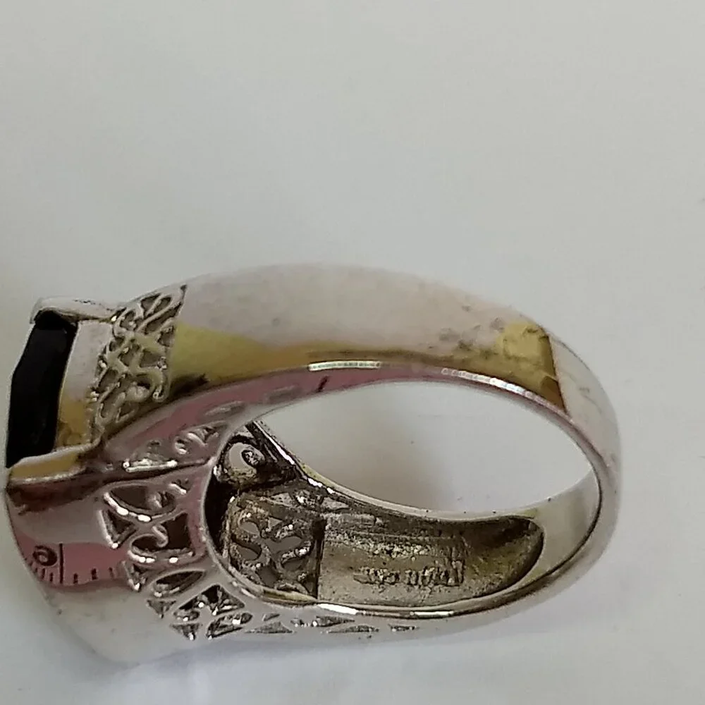 Chocolate Brown Faceted Stone Ring Openwork Sides Silver Tone Ring Size 6.5